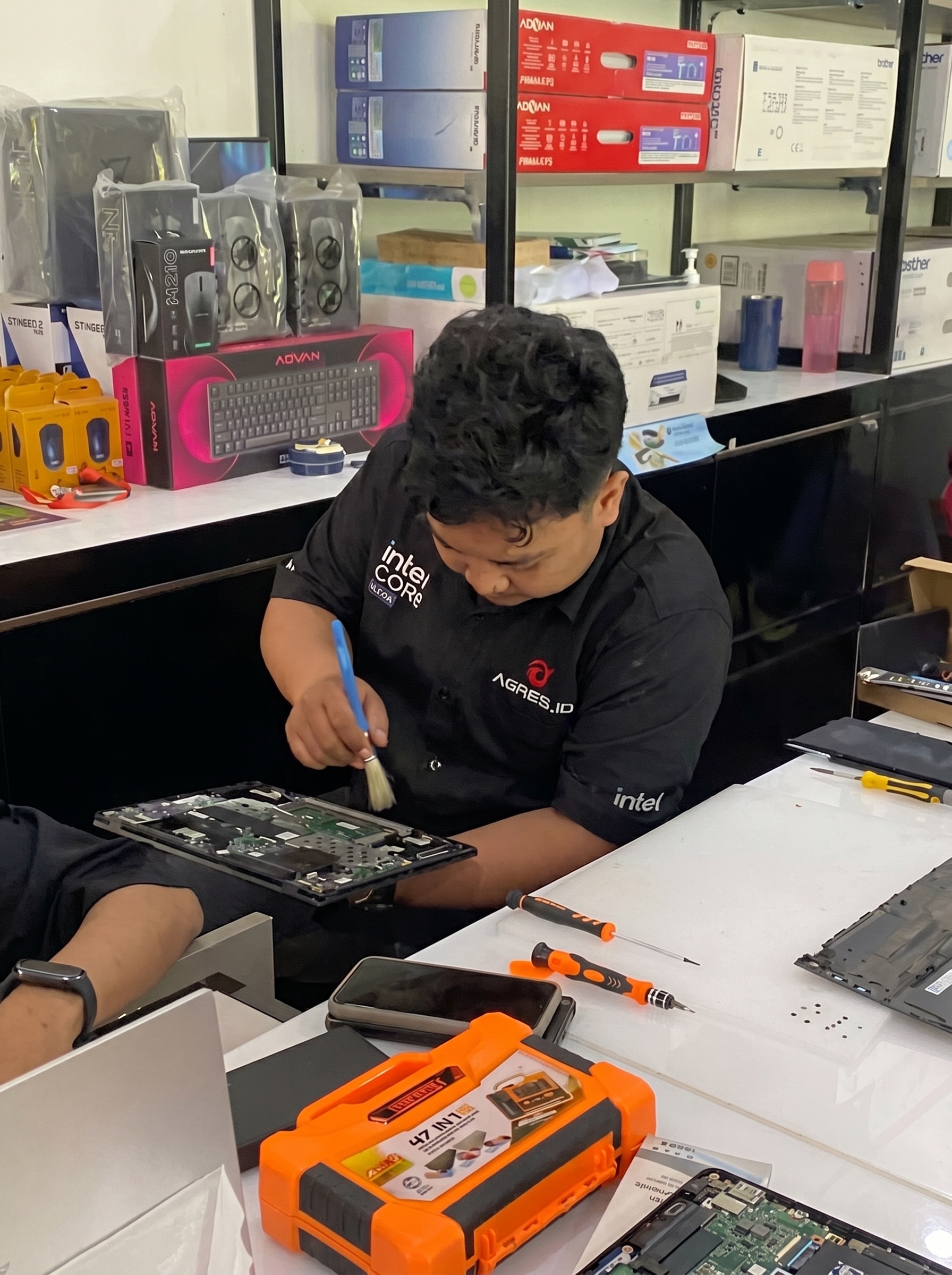 Layanan Servis Resmi Agres ID